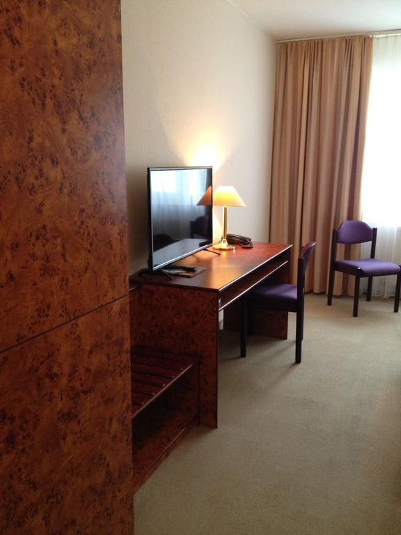 Landhotel Trampe Экстерьер фото