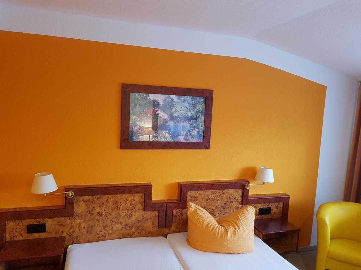 Landhotel Trampe Экстерьер фото